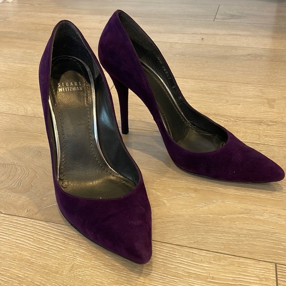 Stuart Weitzman, purple suede pumps - Picture 1 of 5